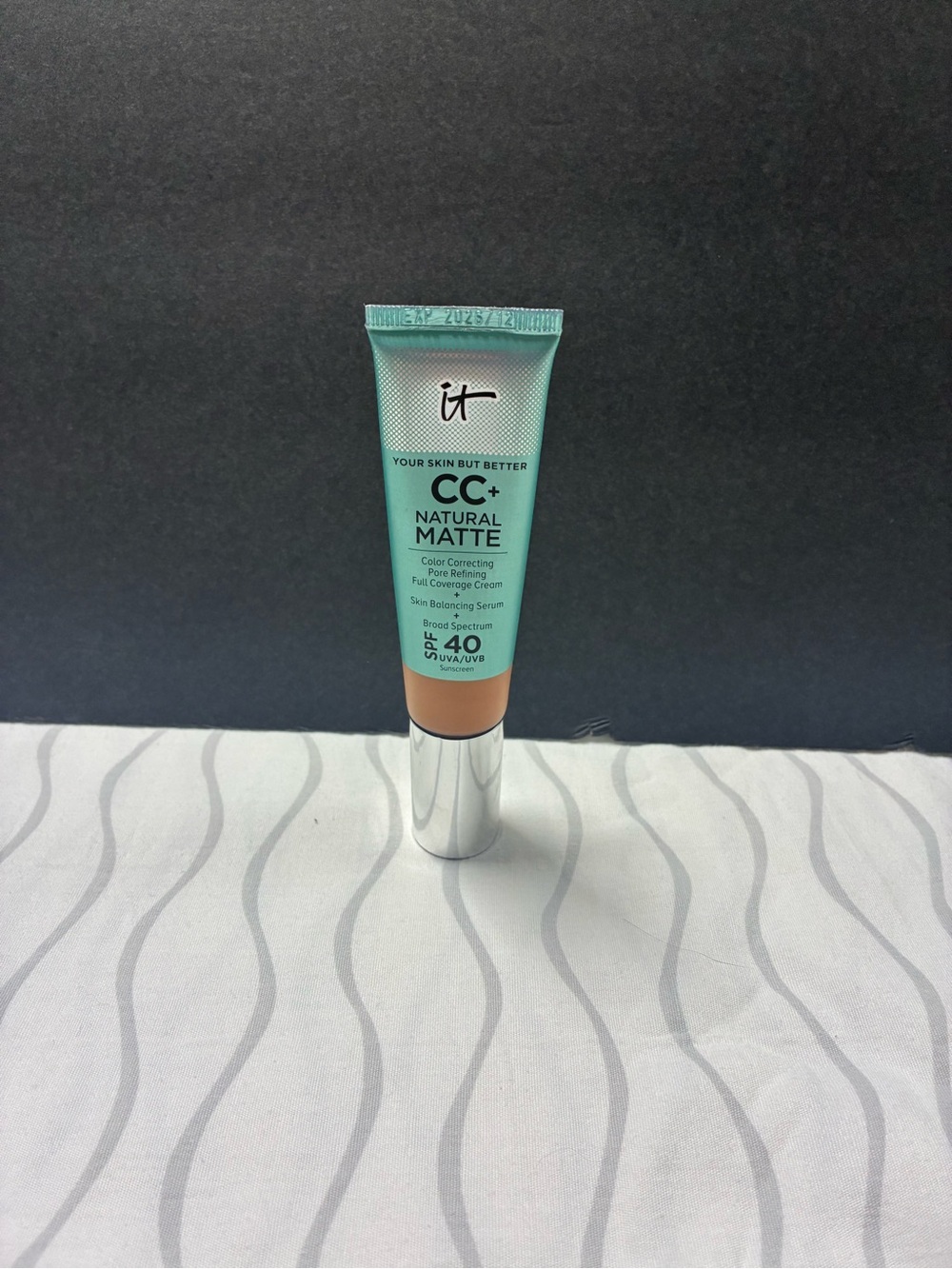 PreOwned IT Cosmetic CC+ Natural Matte-Rich